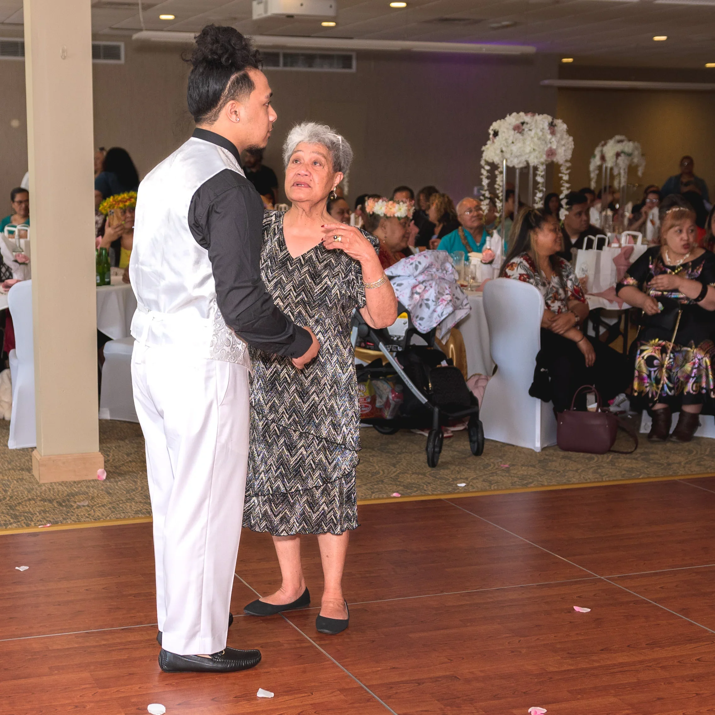 Princess & Keleni wedding photo 29